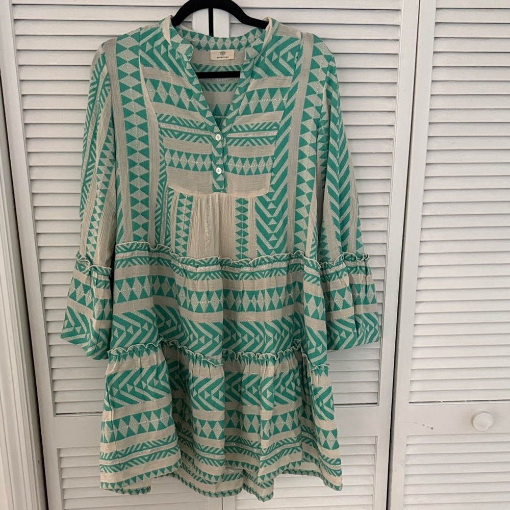 Chic Green and Cream Geometric Dress